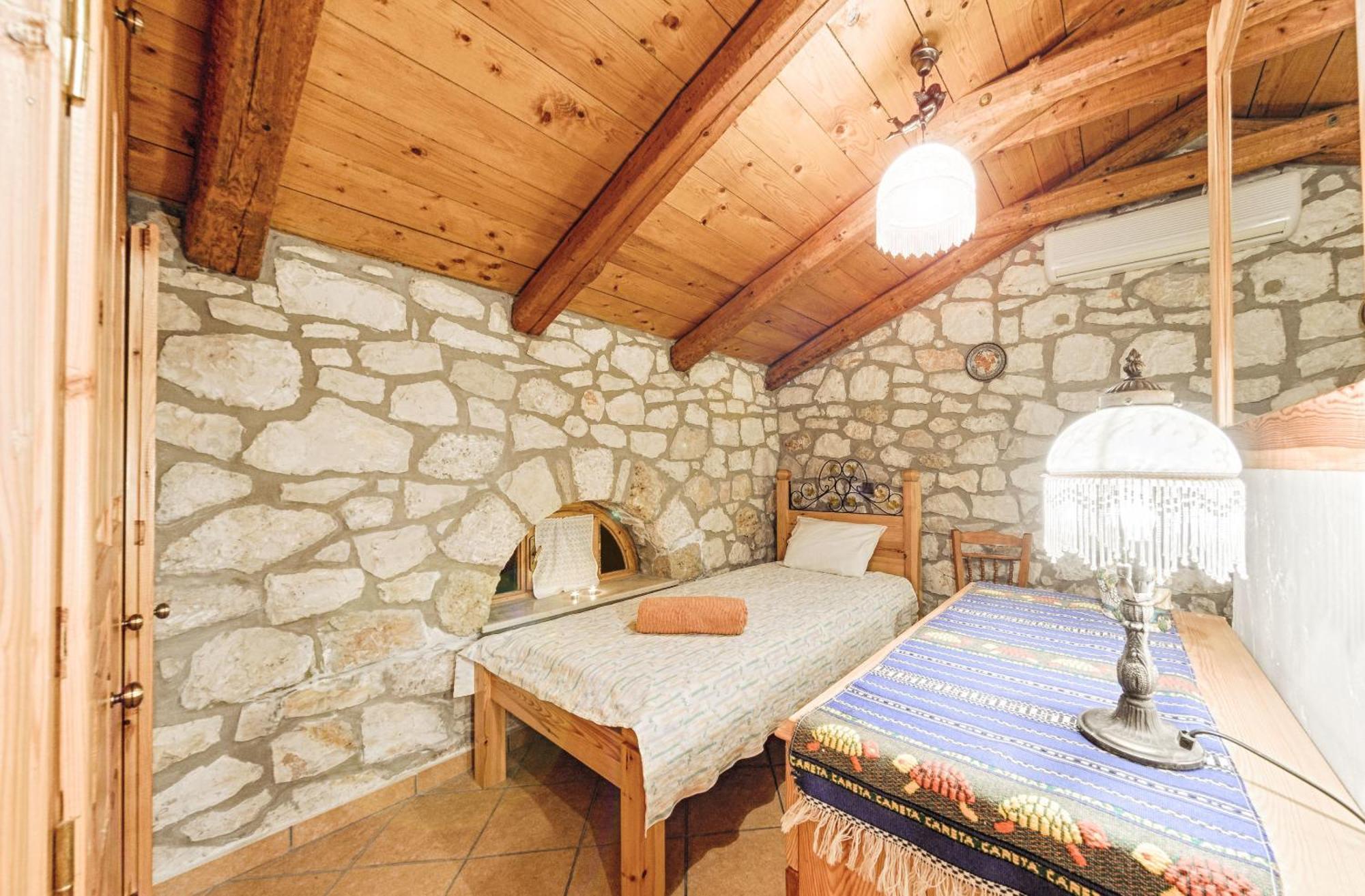 Joanna'S Stone Villas Vasilikos  Room photo